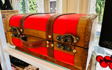 Carica l'immagine nel visualizzatore di Gallery, Bauletto - Amarone, grappa e confettura