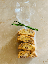 Carica l'immagine nel visualizzatore di Gallery, Cantucci artigianali alle mandorle