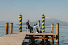 Carica l&#39;immagine nel visualizzatore di Gallery, Esperienza &quot;Brindisi sul lago&quot; - buono regalo
