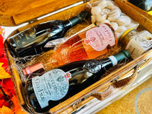 Carica l&#39;immagine nel visualizzatore di Gallery, Bauletto - vini, meringhette e confettura
