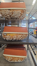 Carica l&#39;immagine nel visualizzatore di Gallery, Luganotto®️- il dolce della Fenice
