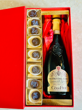 Carica l&#39;immagine nel visualizzatore di Gallery, Cioccolatini alla grappa di Amarone e bottiglia di Amarone della Valpolicella Pietro Dal Cero DOCG
