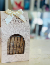 Carica l'immagine nel visualizzatore di Gallery, Biscotti artigianali della Fenice
